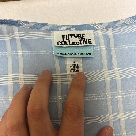 Blue Plaid V-Neck Blouse - Picture 3 of 6